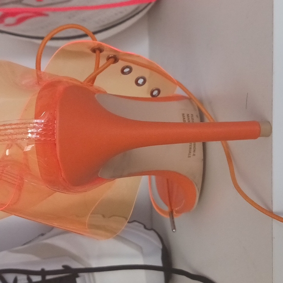Unique orange see thru - Picture 3 of 4